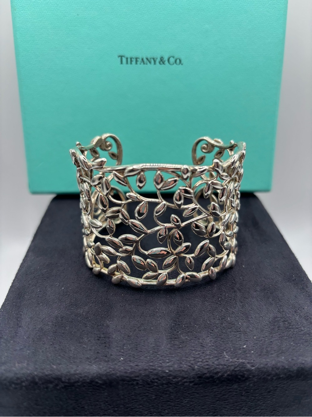 Tiffany & Co. Paloma Picasso Silver Openwork Leaf Cuff Bracelet